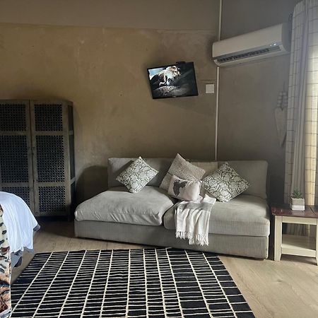 Simba Safaris African Pride Exotic Lodge Lephalale Exterior photo